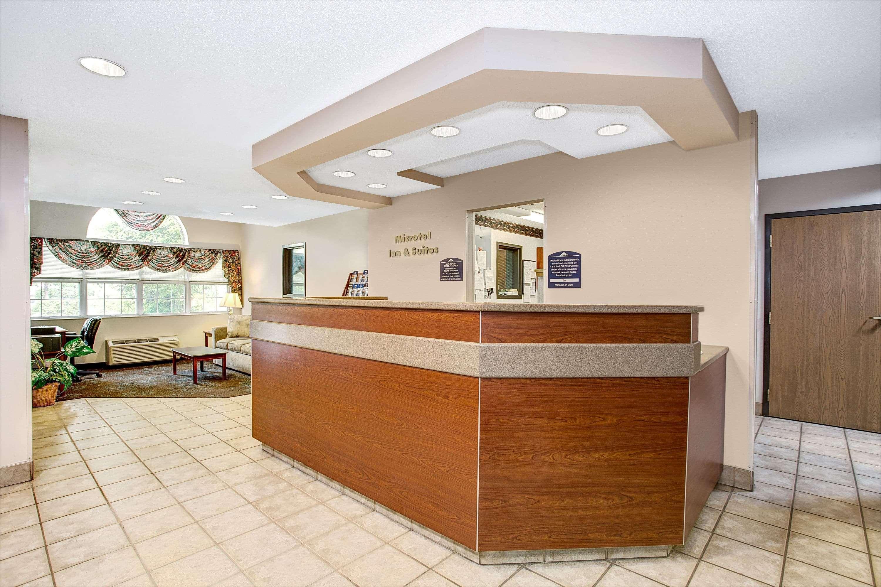 Microtel Inn & Suites By Wyndham Mason Exterior photo